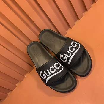 Gucci Slippers 04