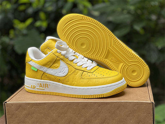 Louis Vuitton x Nike Air Force 1 Yellow - 1