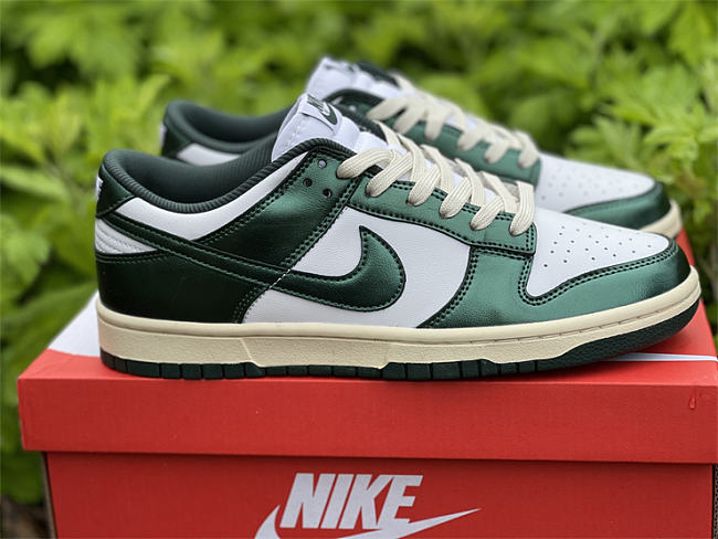 Nike Dunk Low Vintage Green (W) - DQ8580-100 - 1