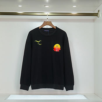 Louis Vuitton Sweater 27